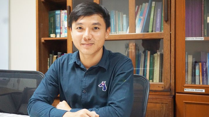 อาจารย์ ดร.ธีรพงศ์ ยะทา อาจารย์ประจำหน่วยชีวเคมี ภาควิชาสรีรวิทยา คณะสัตวแพทยศาสตร์ จุฬาฯ