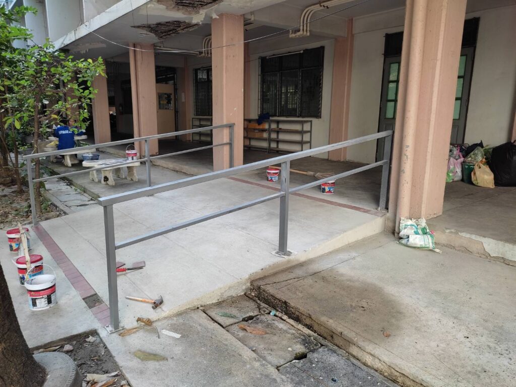 Development of the Communal Area of the Din Daeng 2 Flats Community, Din Daeng District การพัฒนาพื้นที่ส่วนกลางของชุมชนแฟลตดินแดง 2 เขตดินแดง