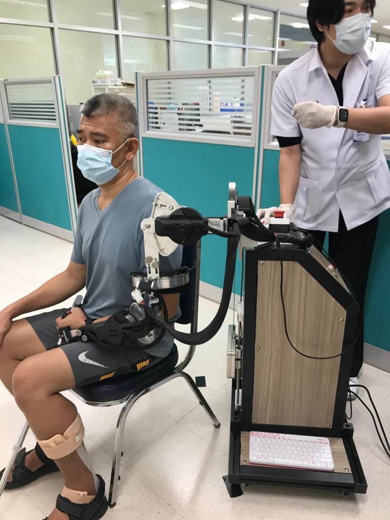 Robotic Arm Rehabilitation หุ่นยนต์ฟื้นฟูกำลังแขน