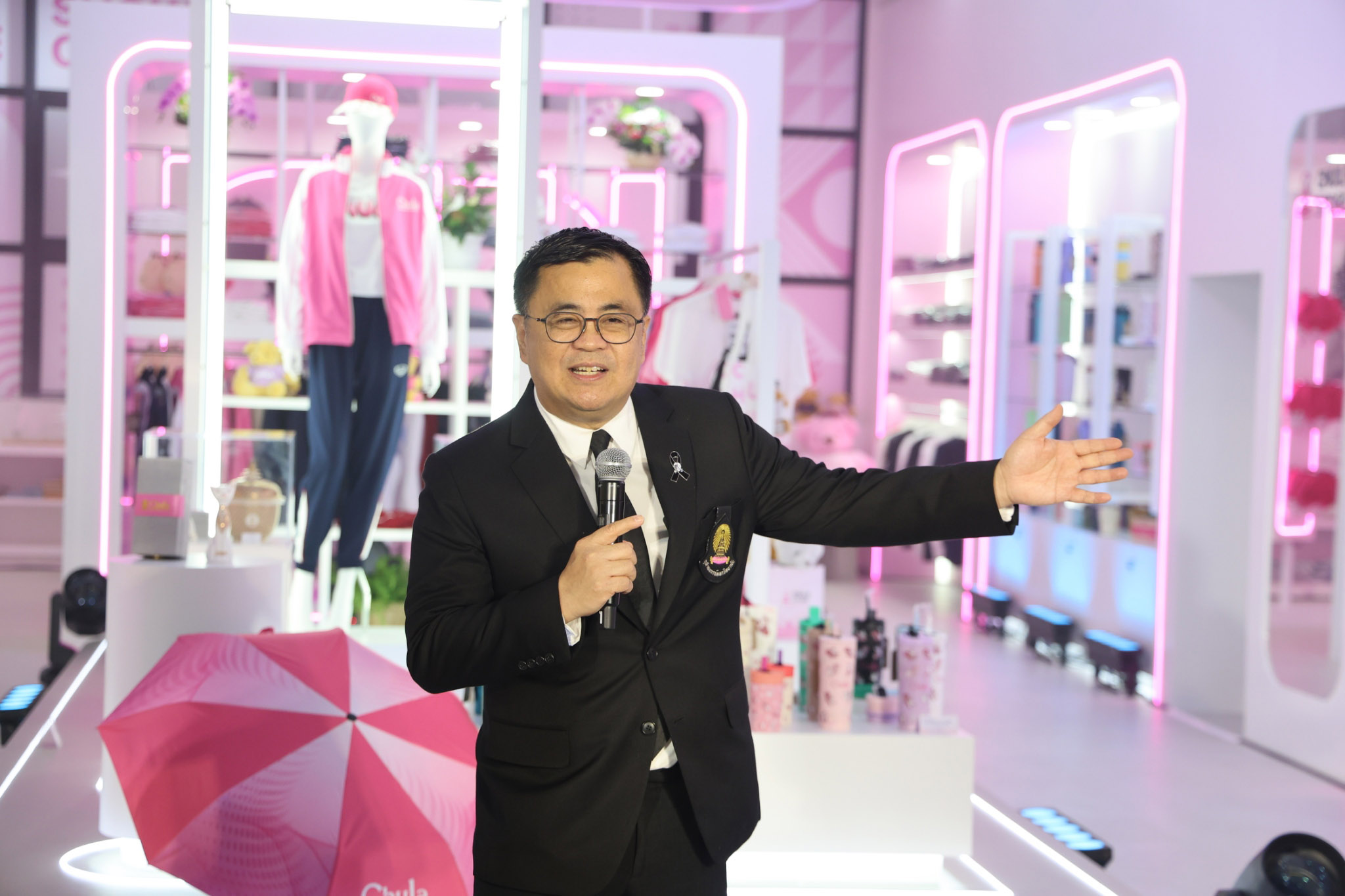 Professor Dr. Wilert Puriwat President, Chulalongkorn University